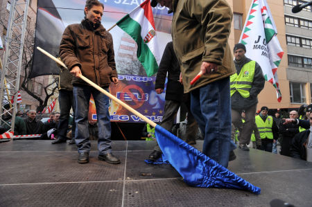Jobbik t&uuml;ntet&eacute;s Budapesten