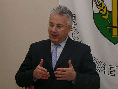 KDNP iroda avat&aacute;sa Szombathelyen