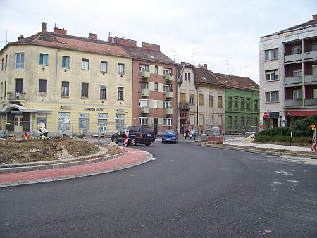 K&ouml;rforgalom, Szombathely, M&aacute;rcius 15. t&eacute;r