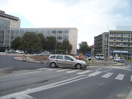K&ouml;rforgalom, Szombathely, M&aacute;rcius 15. t&eacute;r