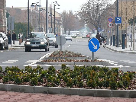 Az új szombathelyi Thököly utcai körforgalom