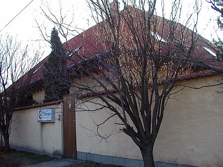 L&eacute;b&ouml;jt k&uacute;ra