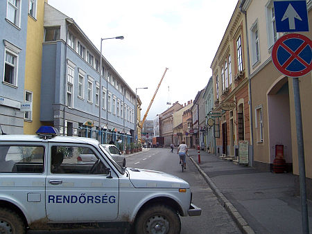 L&eacute;gkond&iacute;cion&aacute;l&oacute;k a Kossuth utca 7.-be