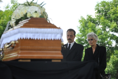 M&aacute;dl Ferenc temet&eacute;se