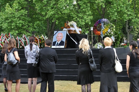 M&aacute;dl Ferenc temet&eacute;se