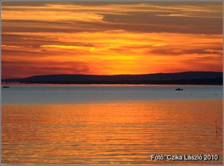 Magas a Balaton v&iacute;zszintje