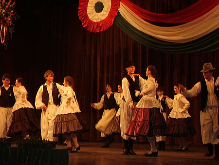 2010. m&aacute;rcius 15. Celld&ouml;m&ouml;lk