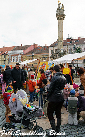 M&aacute;rton napi kirak&oacute; a szombathelyi Fő t&eacute;ren