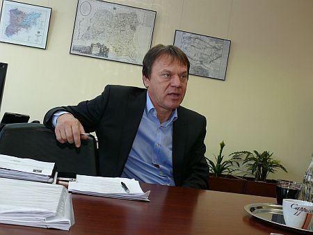 Moln&aacute;r Mikl&oacute;s