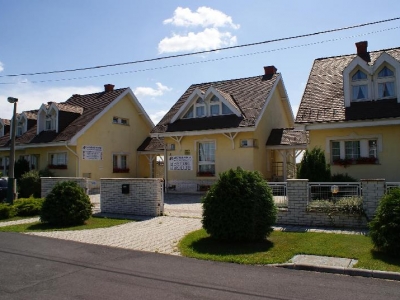 Sz&aacute;ll&aacute;s B&uuml;kf&uuml;rdőn, Montex
