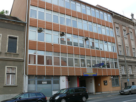 Szombathely, Vörösmarty utca 9., ide költözik a munkaügyi központ
