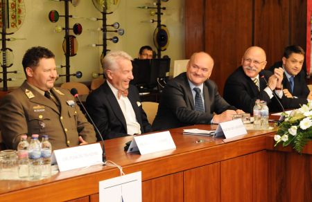 Nato tan&aacute;cskoz&aacute;s Szombathelyen