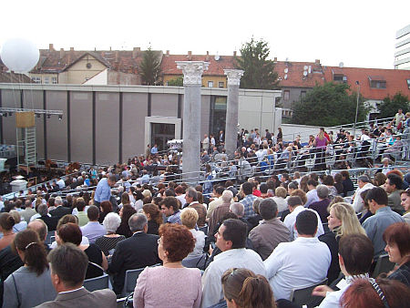 Ilyen a n&eacute;zőt&eacute;r