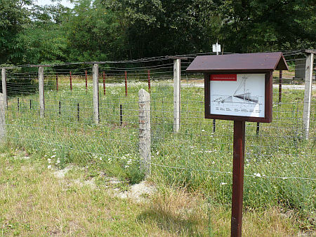 P&aacute;neur&oacute;pai Piknik Eml&eacute;kpark