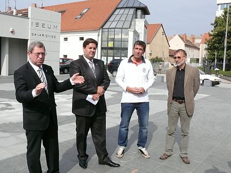Satt&aacute;j&eacute;koztat a R&aacute;kczi utc&aacute;ban