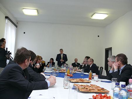Rendőrs&eacute;gi sajt&oacute;reggeli 2011