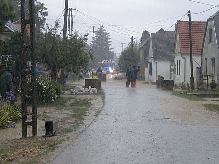 R&eacute;pcevisi &aacute;rv&iacute;z - 2010. m&aacute;jus 30.