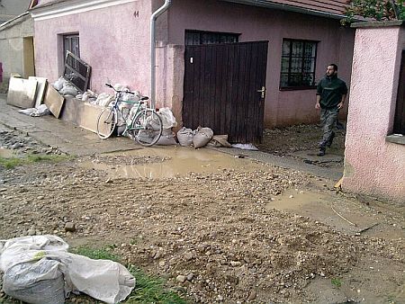 R&eacute;pcevisi &aacute;rv&iacute;z - 2010. m&aacute;jus 30.
