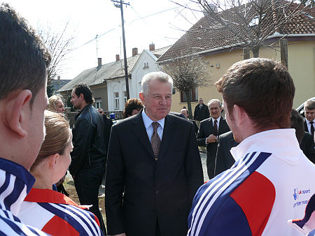 Egy államfő és náhány brit súlyemelő