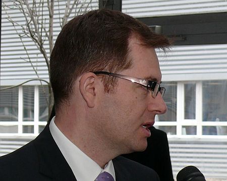 Tak&aacute;cs Bal&aacute;zs &uuml;gyvezető