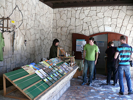 Tapolcai tavasbarlang