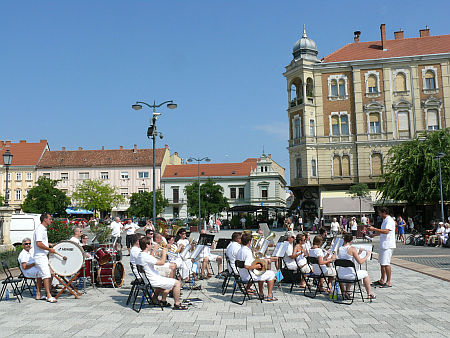 T&eacute;rzene Szombathelyen