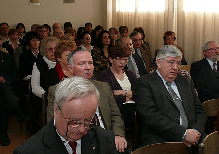 A Dr. Kneffel Pál-előadóterem névadóünnepsége Szombathelyen