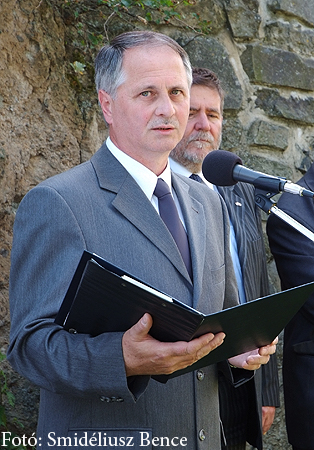 Trianon eml&eacute;kmű,, S&aacute;g hegy, 2010. j&uacute;nius 5.