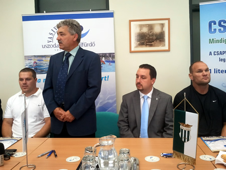 Pars és Fazekas aláírt - A Vasivíz Zrt. segíti a két sportoló olimpiai felkészülését