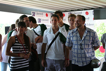 Vízenjáró labda, celebek