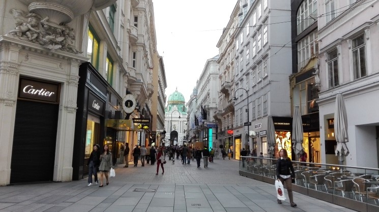 Képes összefoglaló egy hétvégi bécsi kirándulásról. Képes összefoglaló egy hétvégi bécsi kirándulásról.