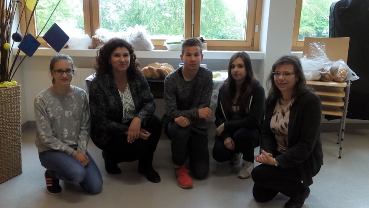 Premontreis diákok Bécsben, az Európa-napon Premontreis diákok Bécsben, az Európa-napon