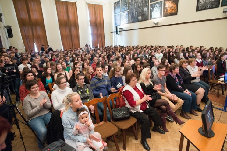A Premontrei gimnázium karácsonyi ünnepsége