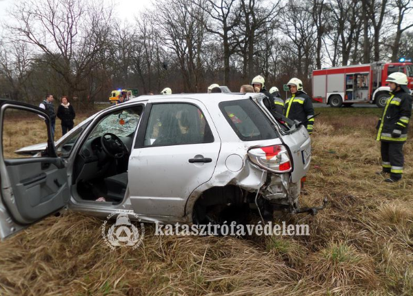 Egy napon két baleset a 8-as főúton