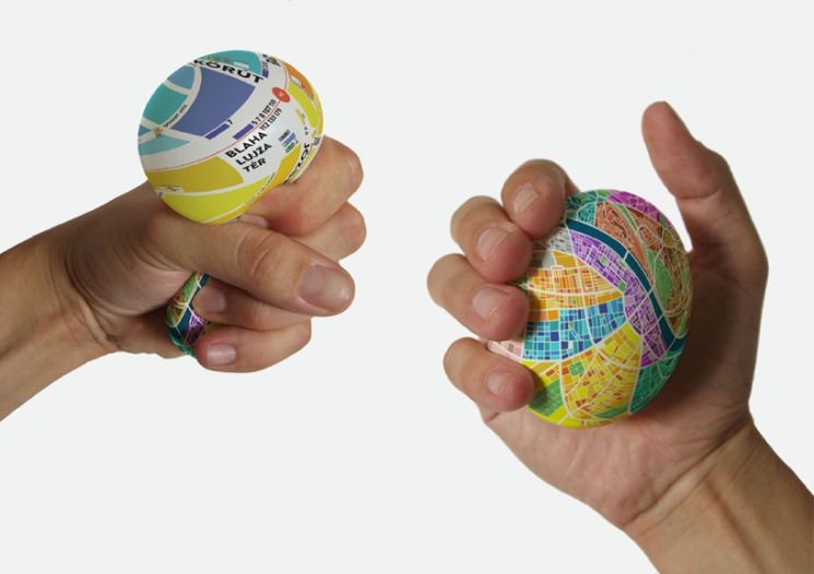 Gumiból készült stresszlabda, mint Budapest-térkép Gumiból készült stresszlabda, mint Budapest-térkép