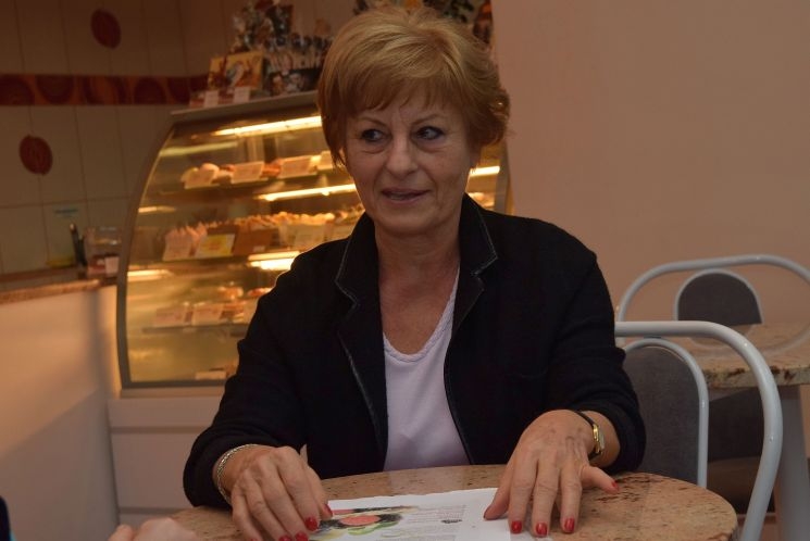 Egy asszony az angol klubban