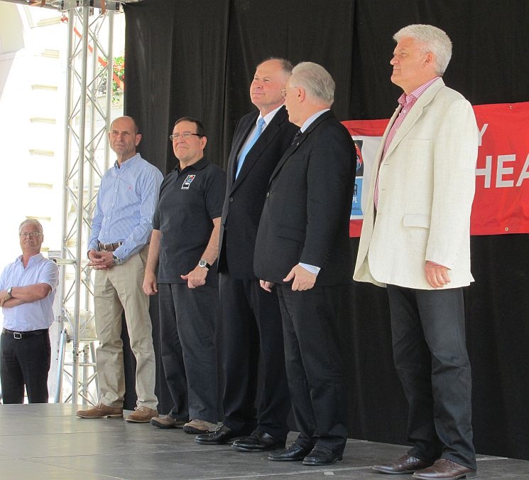 Kosarasok lepték el Sopron Fő terét Kosarasok lepték el Sopron Fő terét