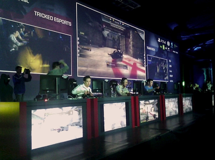 Ott voltunk az első magyar esport fesztiválon Ott voltunk az első magyar esport fesztiválon