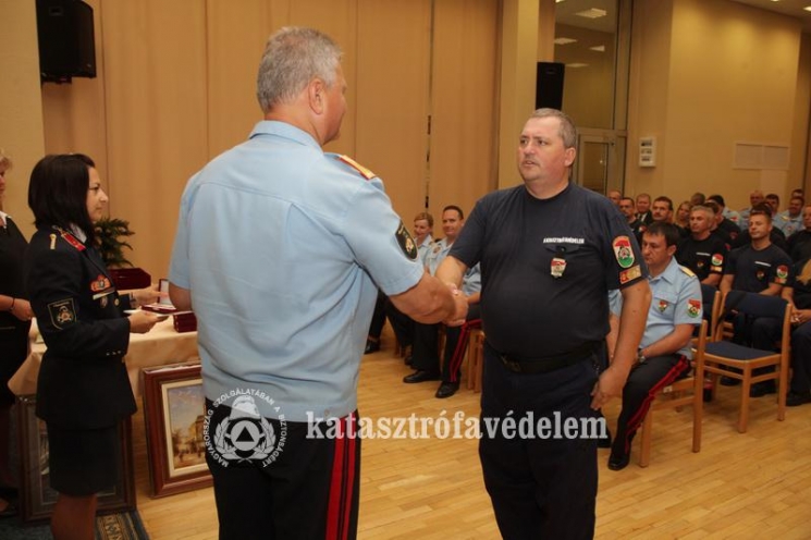 Új ezredesek a Vas megyei katasztrófavédelemnél