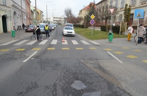 Zebrán gázoltak el egy kis iskolást Szombathelyen Zebrán gázoltak el egy kis iskolást Szombathelyen