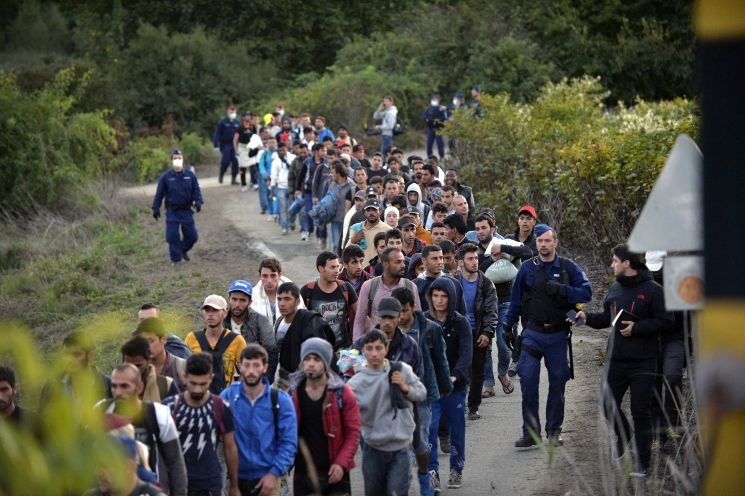 Sikeresen visszavertük a migránsokat