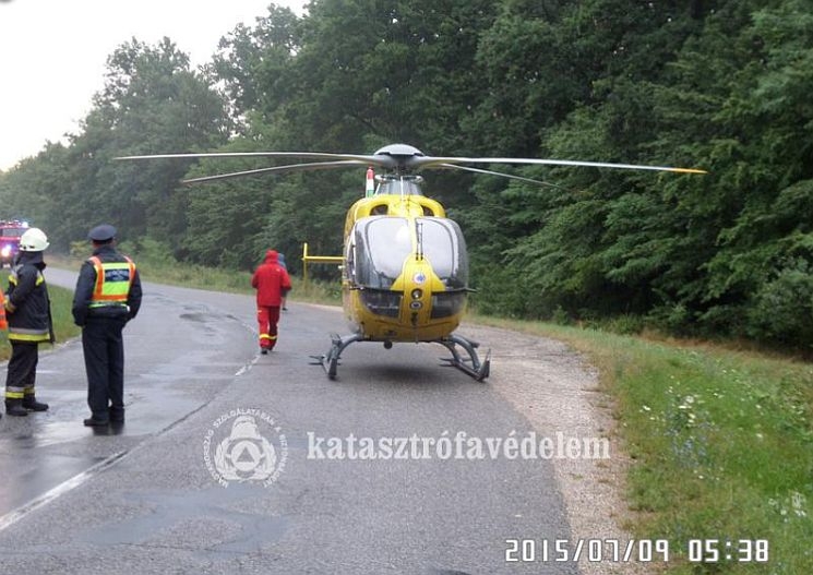 Mentőhelikopter egy Vas megyei balesetnél Mentőhelikopter egy Vas megyei balesetnél