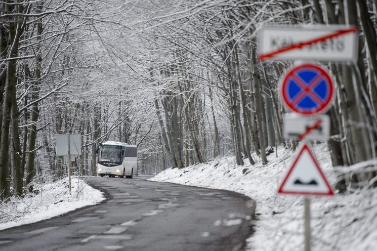 Vas megyében csak a szél tombol, a Mátrában és a Mecsekben havazik is