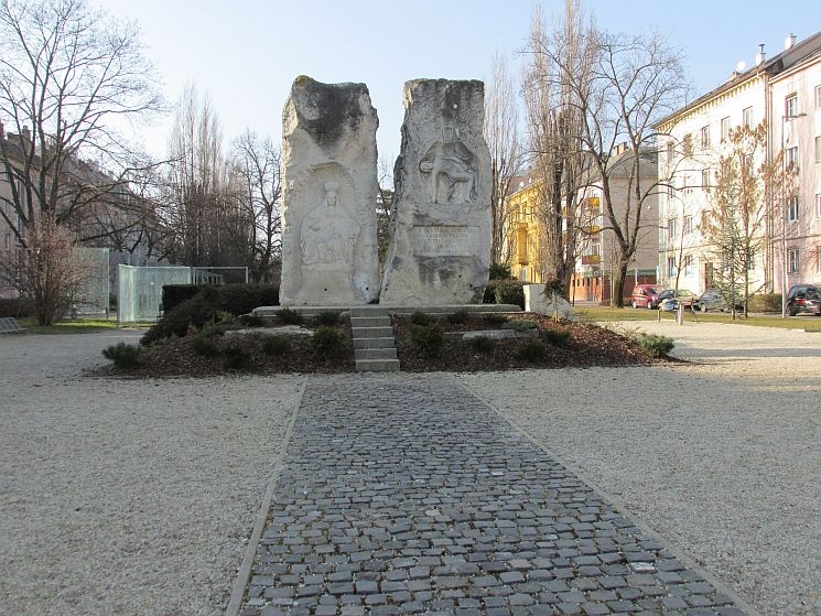 Soproni szoborszemle Soproni szoborszemle