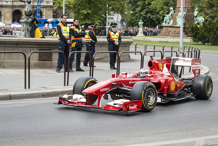 Kimi Räikkönen a Lánchídnál
