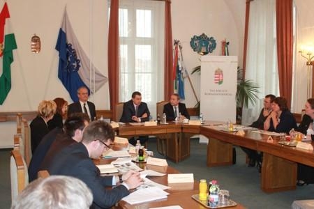 Miniszteri látogatás a Vas Megyei Kormányhivatalban Miniszteri látogatás a Vas Megyei Kormányhivatalban