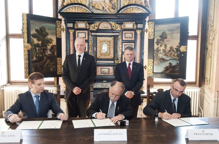 Sárváron találkozott egymással a magyar és a szlovén házelnök Sárváron találkozott egymással a magyar és a szlovén házelnök