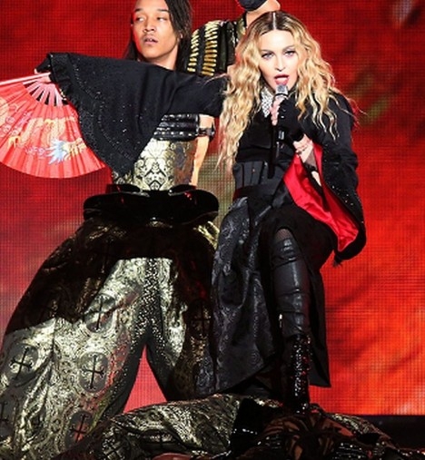 Madonna amerikai énekesnő európai turnéja első állomásán, Kölnben