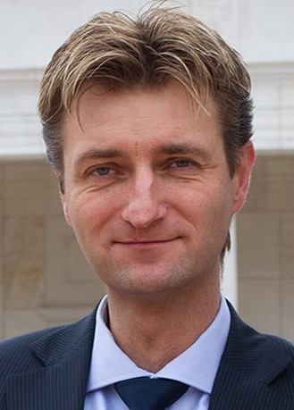 Eszkalálódik a Mérei-ügy
