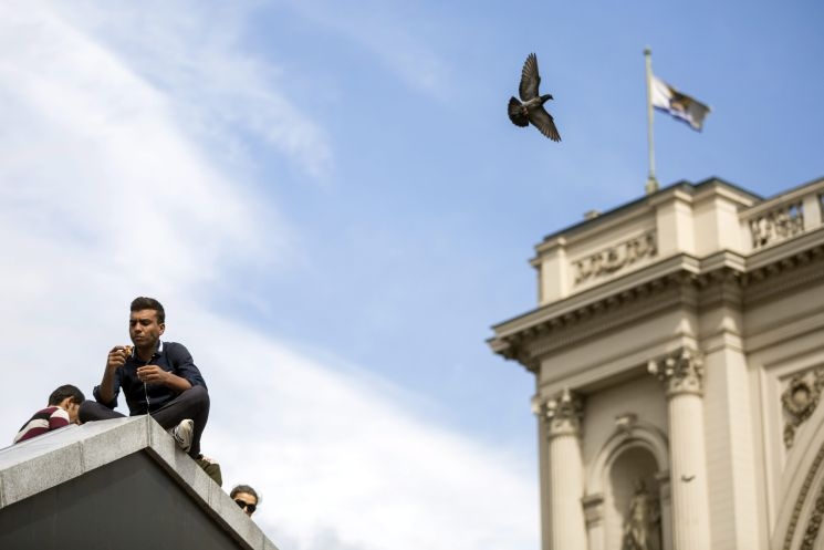 Egy különösen jól sikerült fotó a Keletiben lévő migránsokról Egy különösen jól sikerült fotó a Keletiben lévő migránsokról